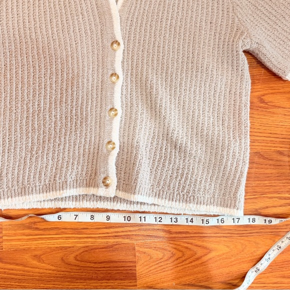 Abercrombie & Fitch Short-Sleeve Crochet Style Polo - Picture 12 of 14